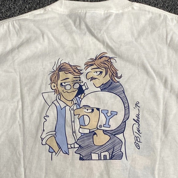 DOONESBURY Cartoon T-Shirt M 50th Anniversary - Yale Class of 1970 50th reunion - Picture 1 of 9